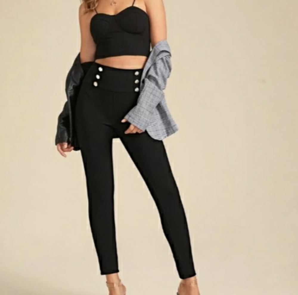Button Front Leggings - Picture 3 of 4